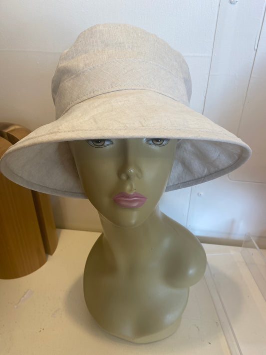 Linen Chambray Bowler