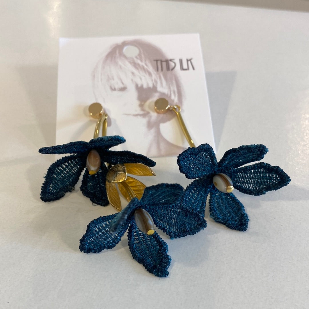 Tiare earrings
