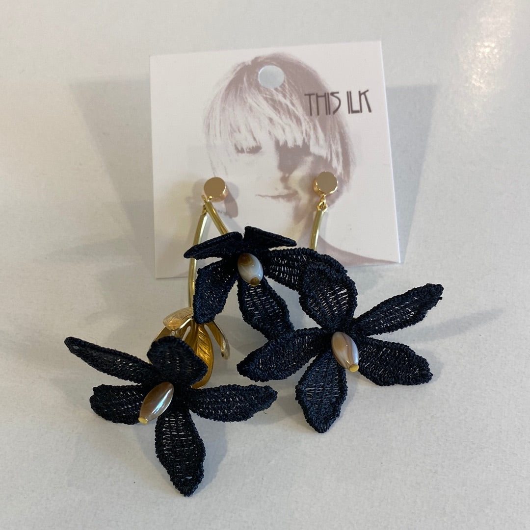 Tiare earrings