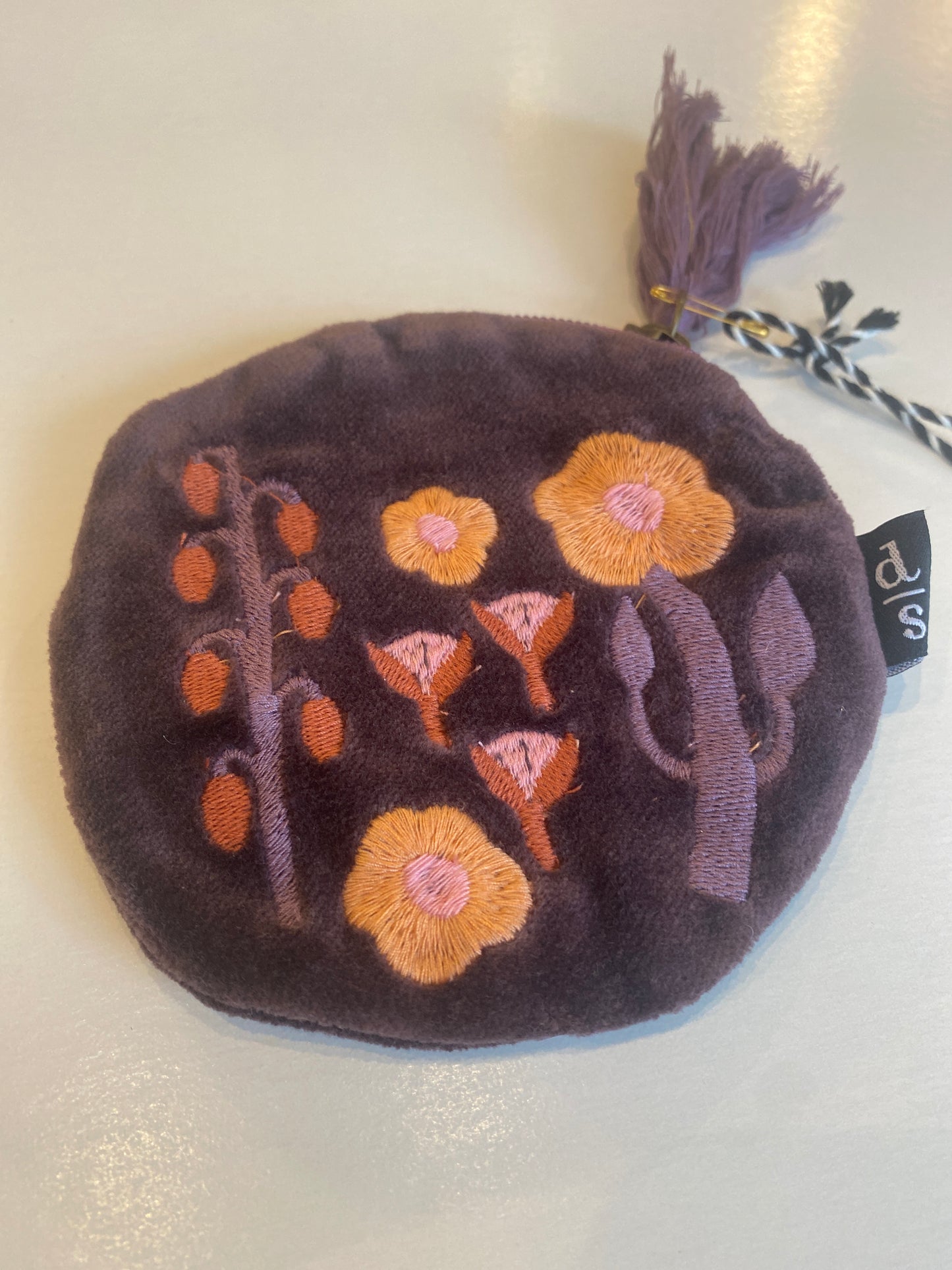 Coin Purse Embroidered