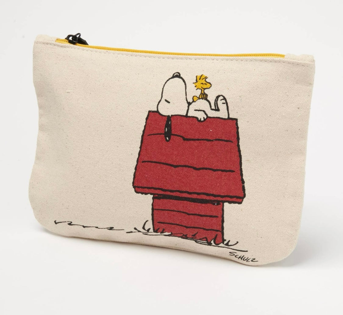 Peanuts Gang and Snoopy House Pouch