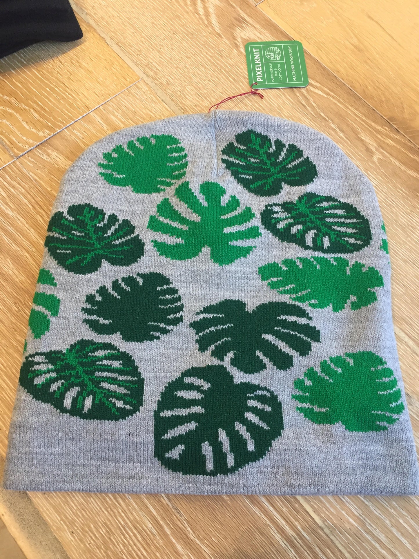 Pixelknit beanies