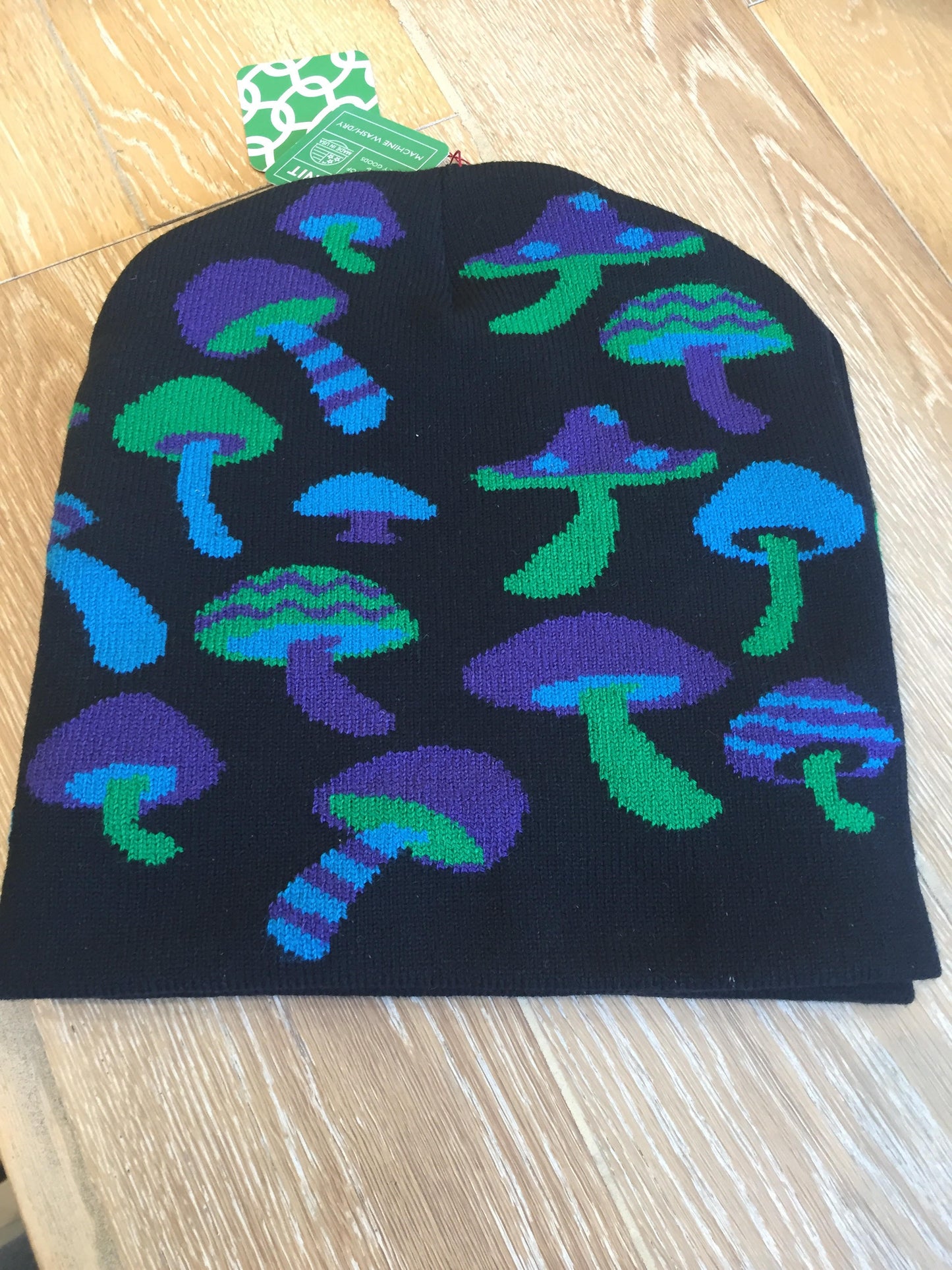 Pixelknit beanies