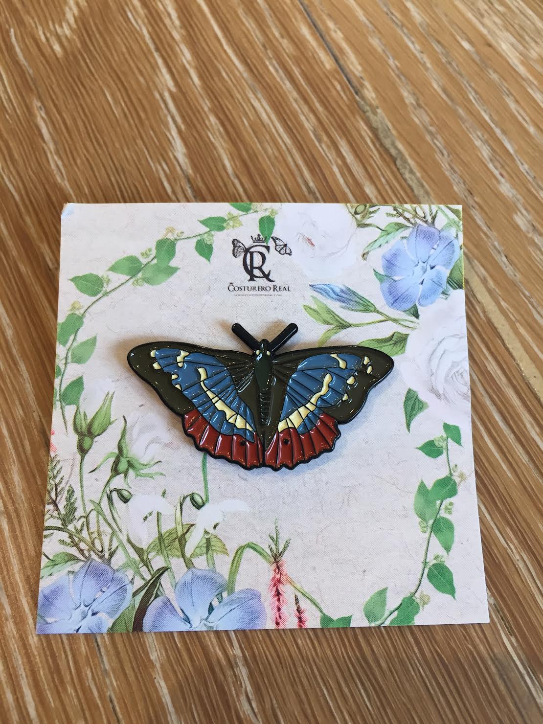 Enamel pin