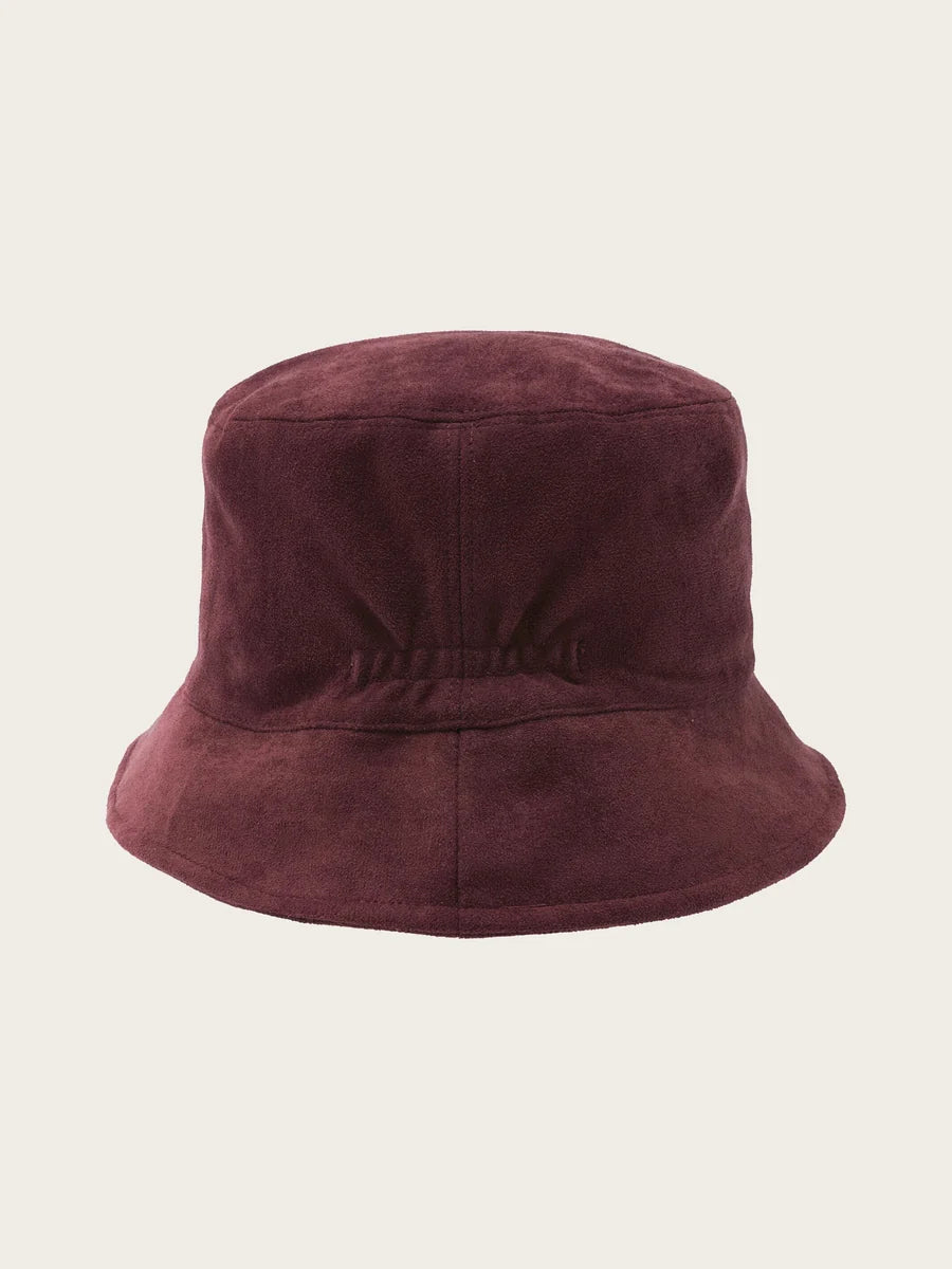 Loevenich Bucket Hat in Faux Suede Wine