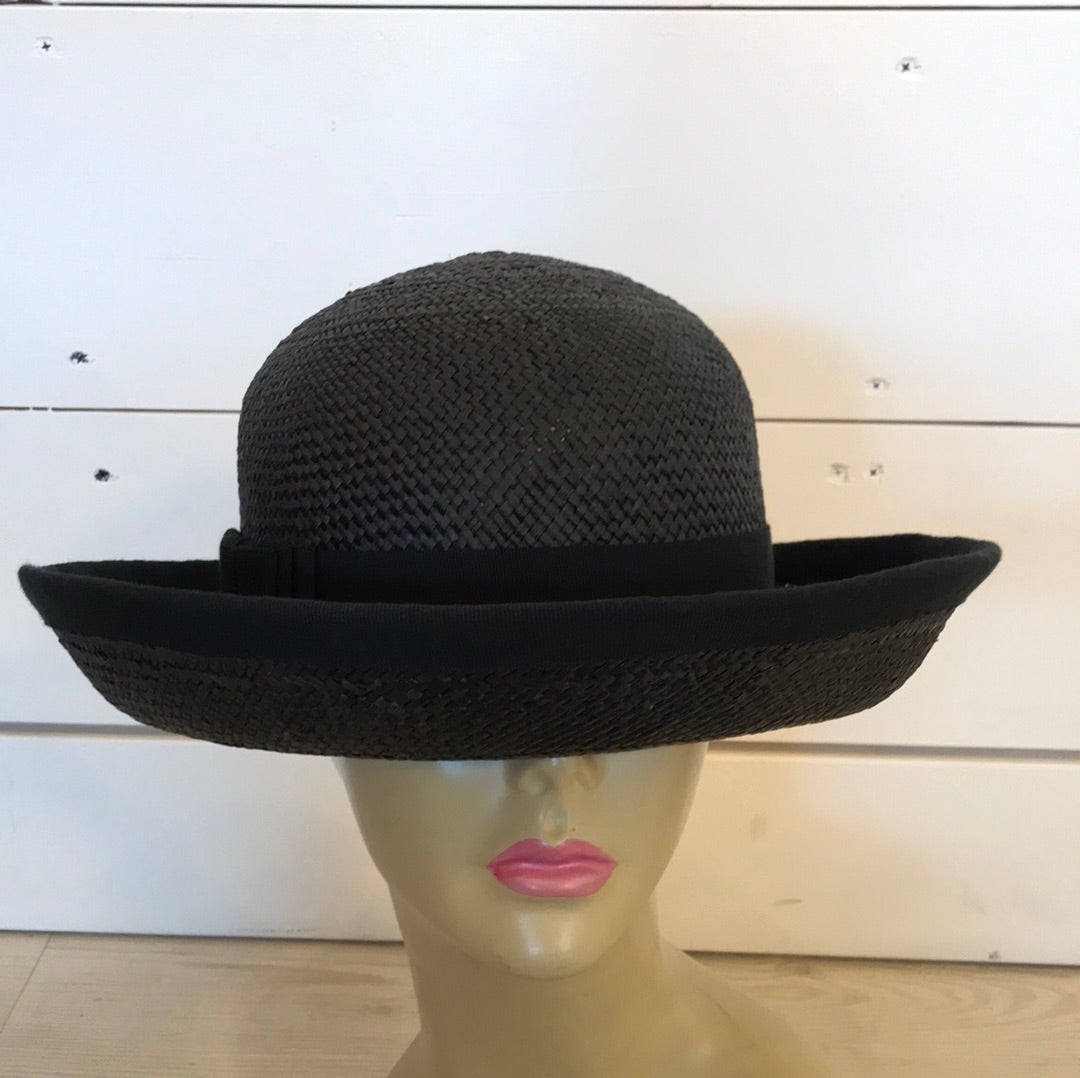 Black Panama Straw Breton