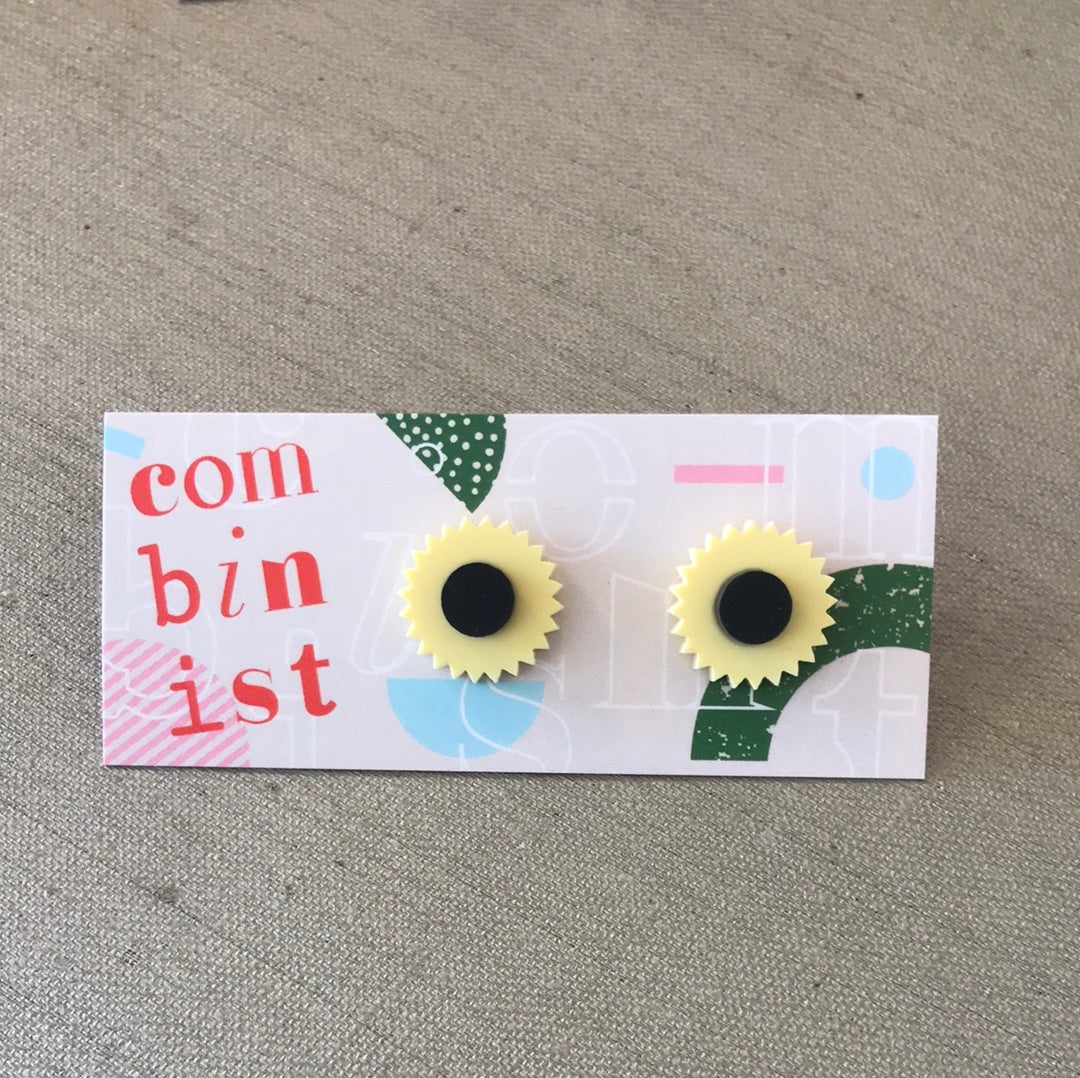 Flourish Mini Studs