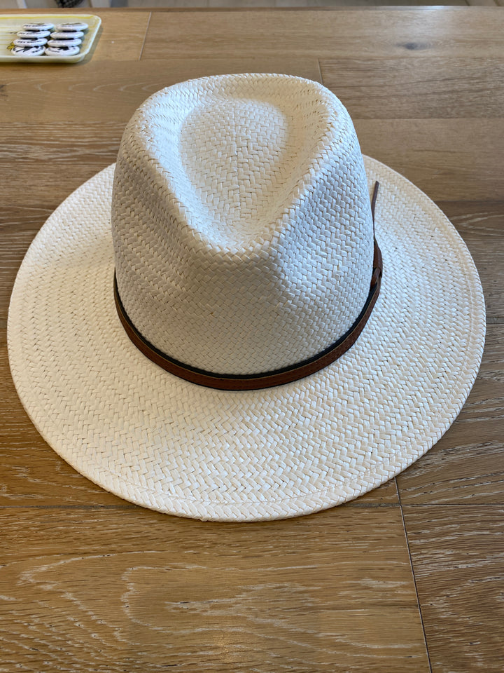 Dakota Toyo Fedora White