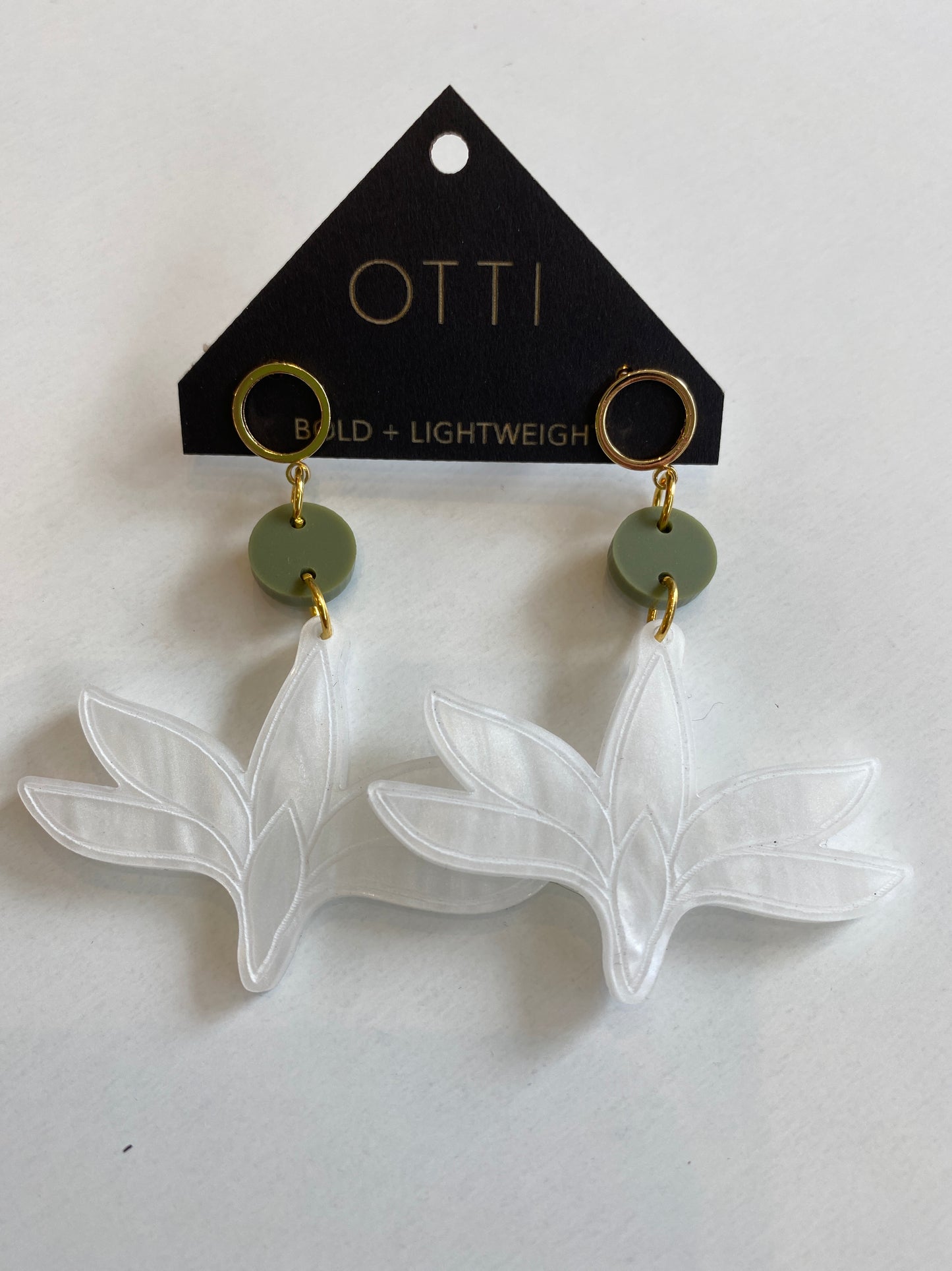 Otti Botanical loop earrings