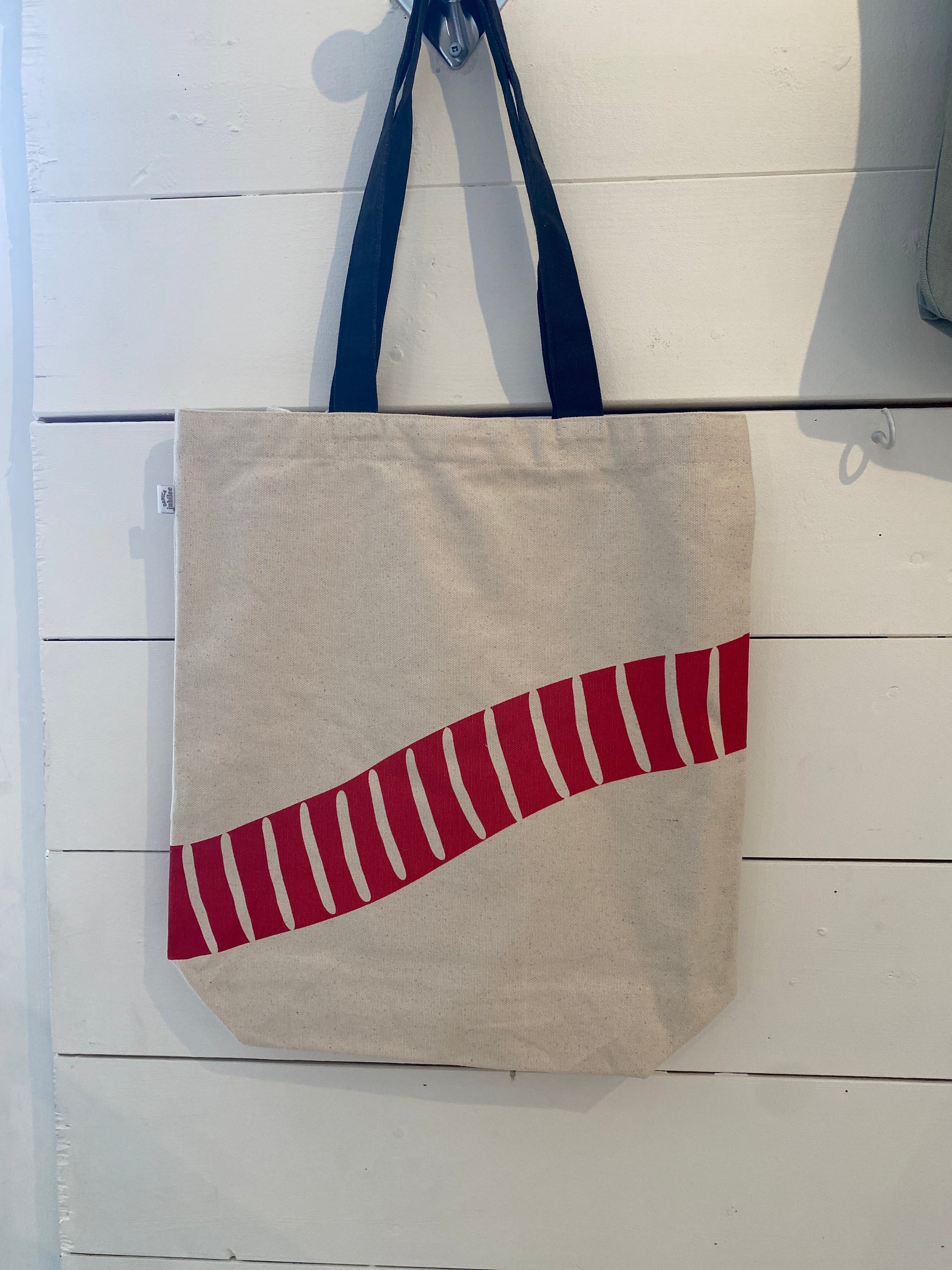 Dashing Dach Everyday Tote Bag