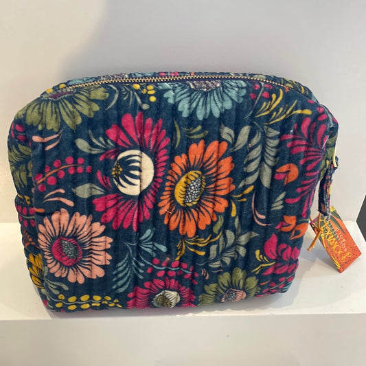 Powder Quilted Washbags
