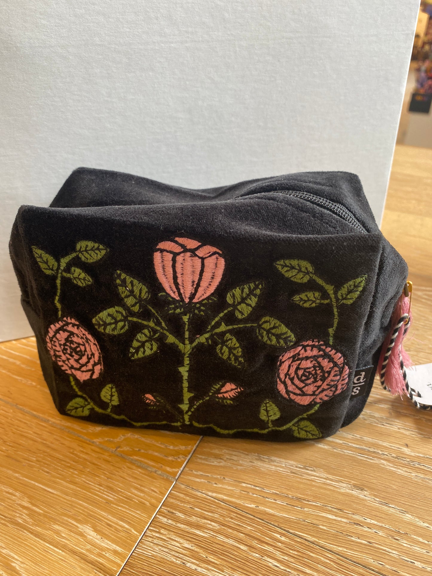 Pouch Embroidered