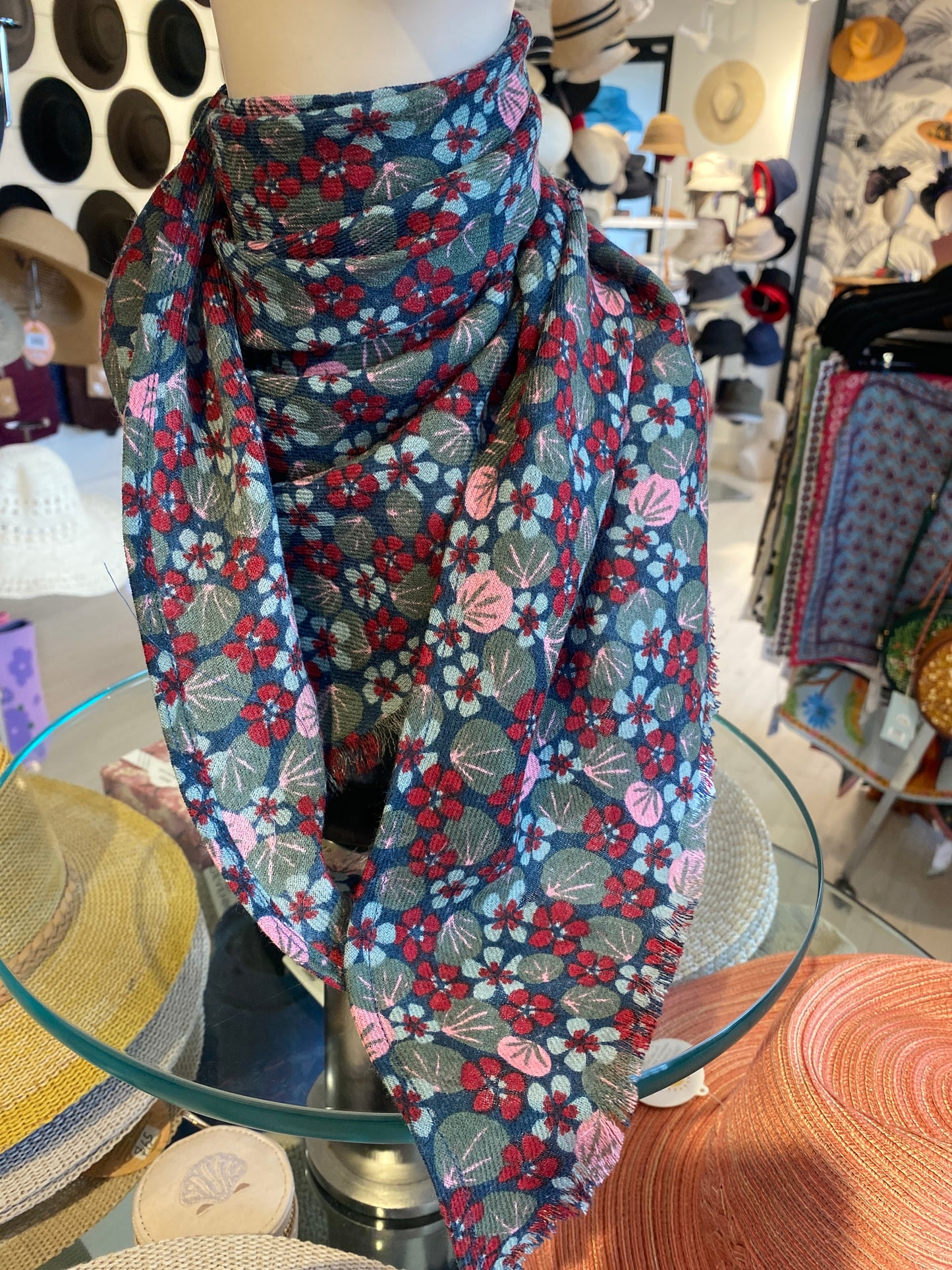 Delta Wool Triangle Scarf Gris