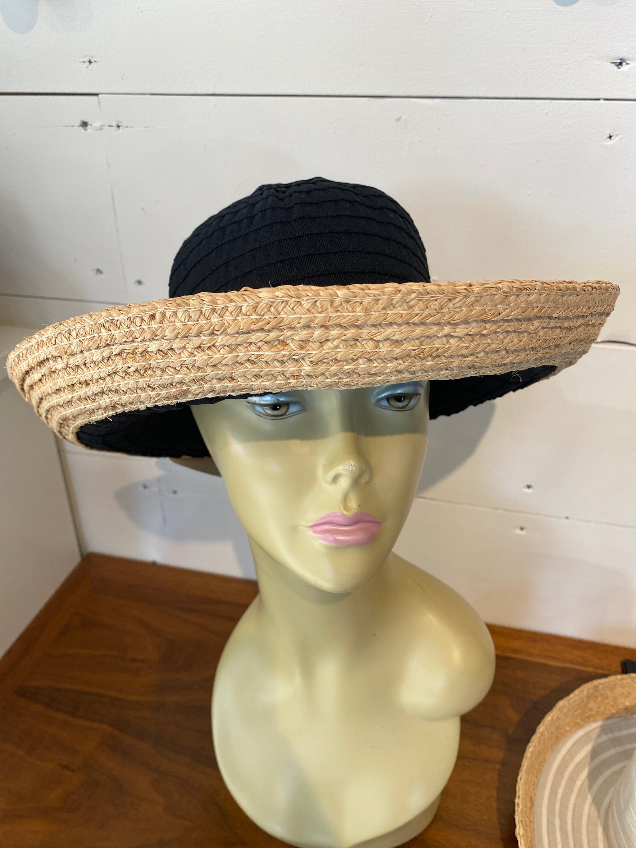 Cally Ribbon Hat