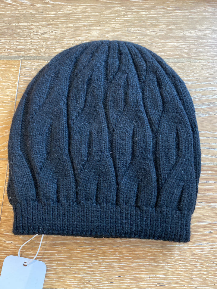 Cable Knit Beanie Black