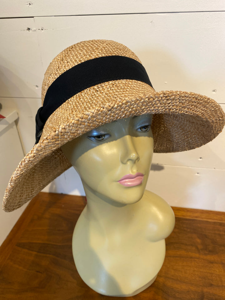 Cleana B Cloche