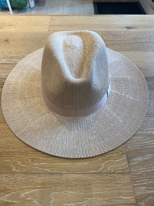 Lyon Packable