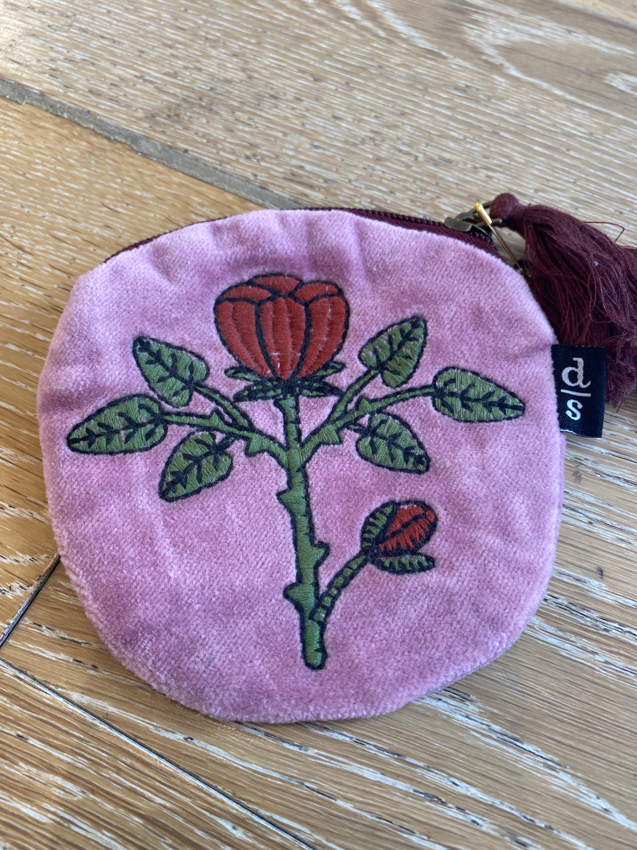 Coin Purse Embroidered