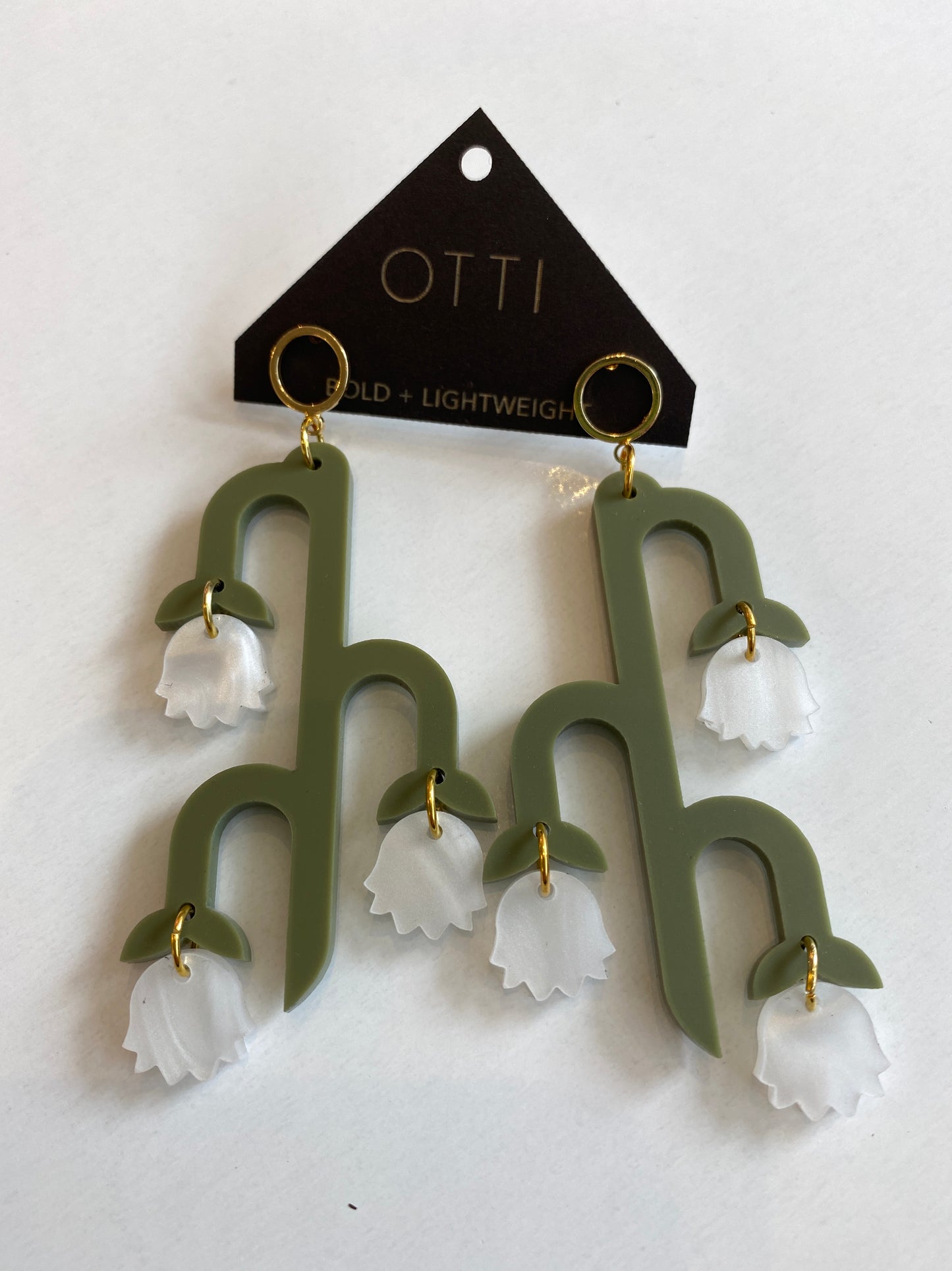 Otti Botanical loop earrings