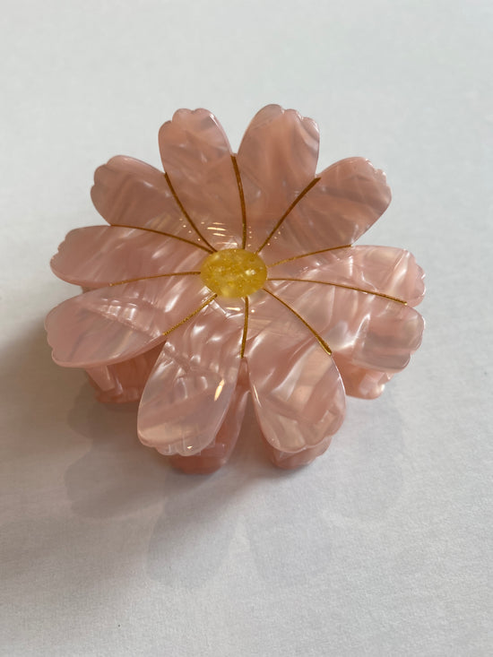 Cosmos Hair Claw