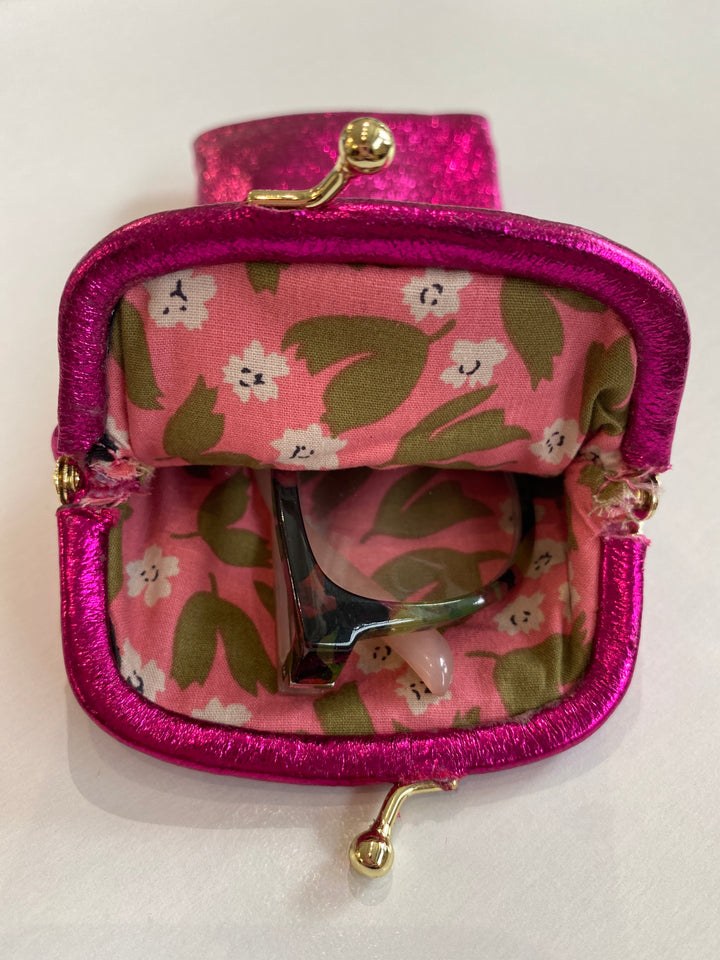 Leather Glasses Case with Retro Clasp Fuschia