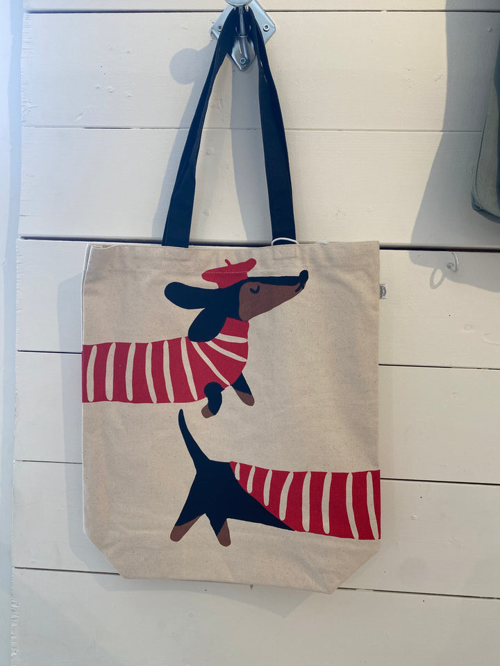 Dashing Dach Everyday Tote Bag