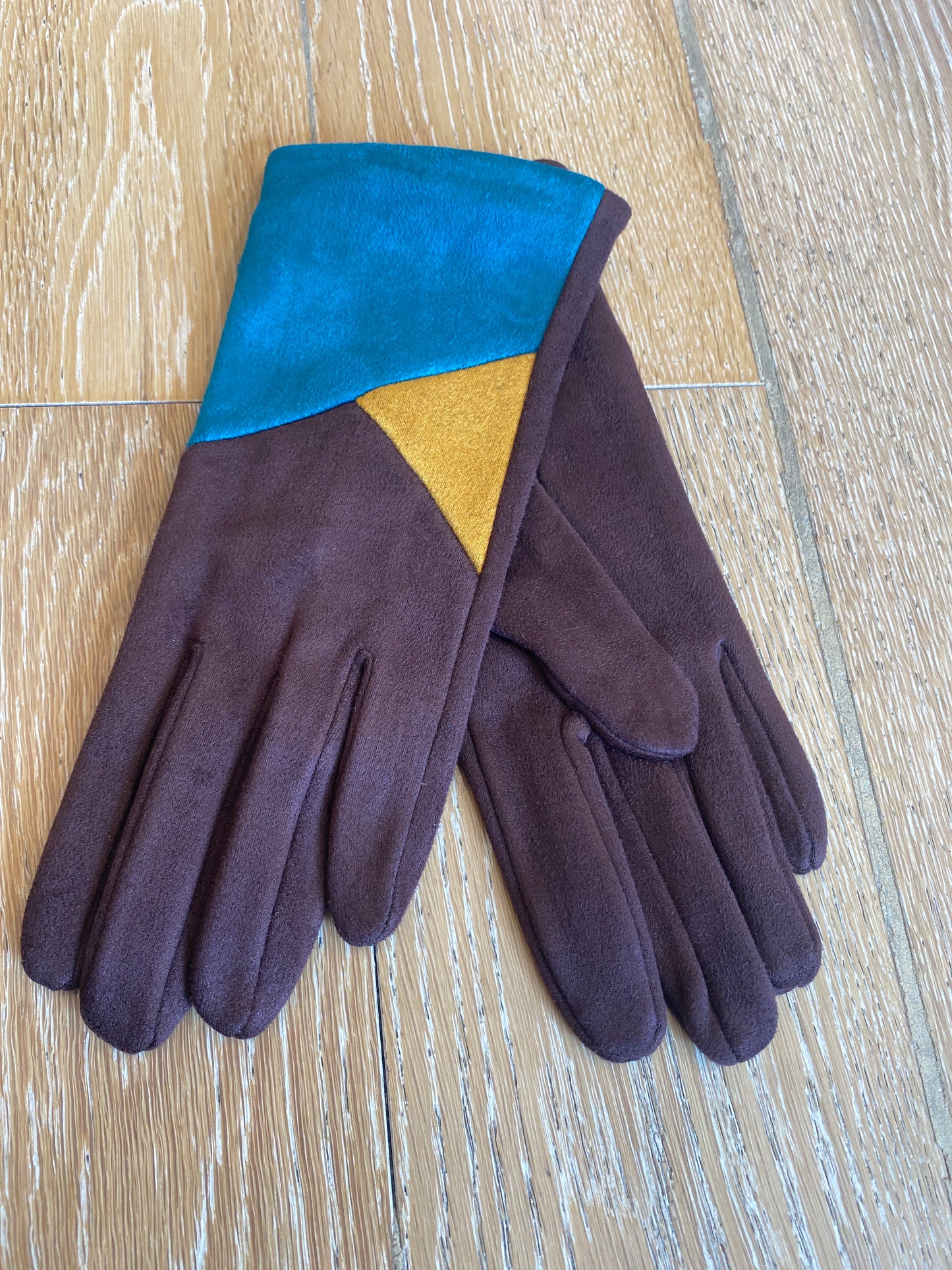 Roma Gloves in Teal Mix