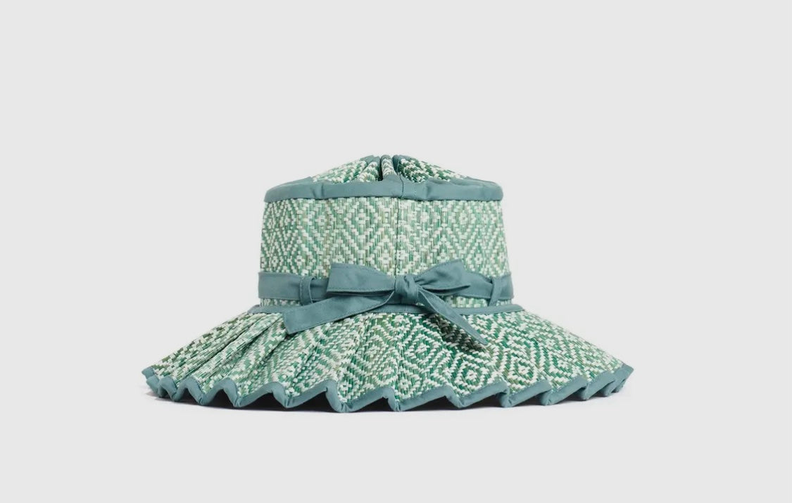 Maxi Capri Hat