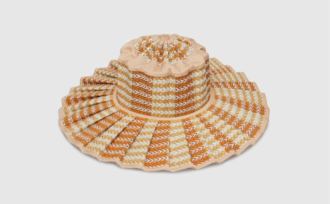 Maxi Capri Hat