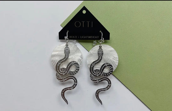 Otti Snakes Earrings