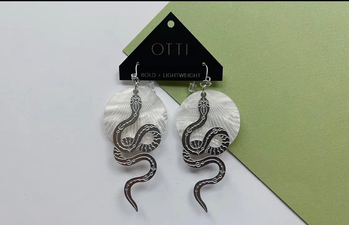 Otti Snakes Earrings