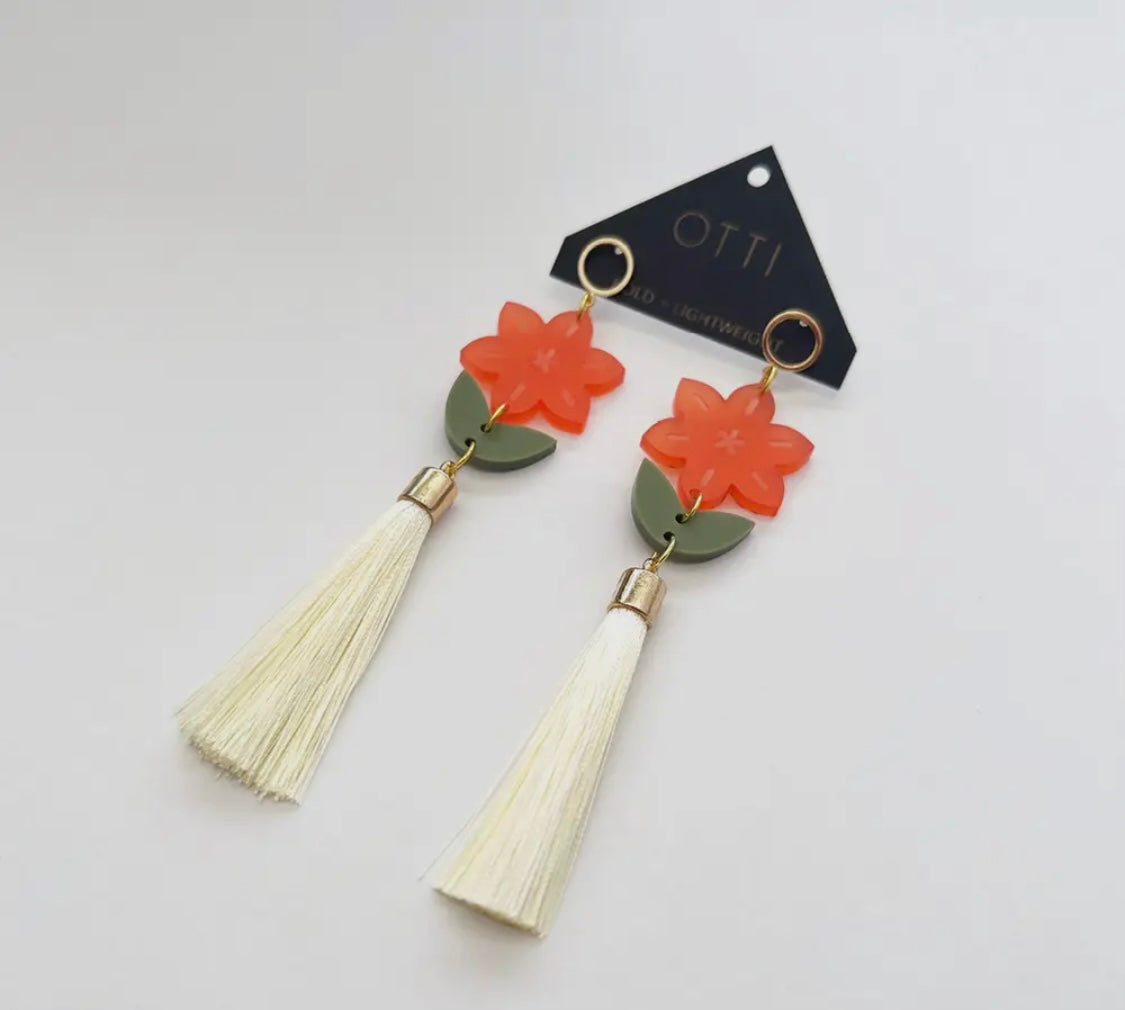 Otti Botanical loop earrings