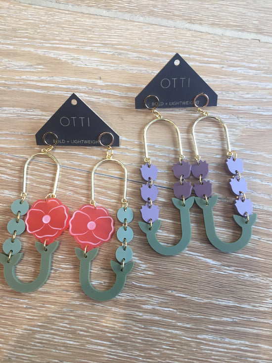 Otti Botanical loop earrings
