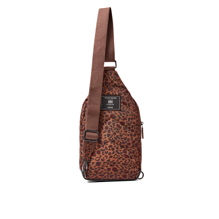 Willesden B Sling Bag in Mini Leopard