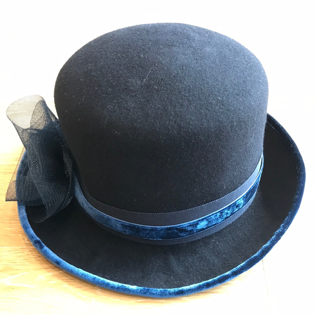Navy Wool Felt Top Hat w Velvet Trim (L)
